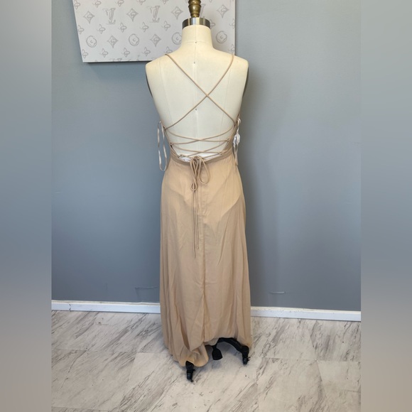 Fame and Partners-dark nude with strings - Picture 4 of 5